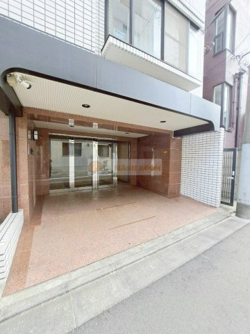 DR-HOMES荻窪のエントランス