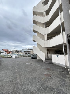 【駐車場】 | ウエストロー西取石