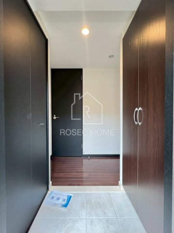 フローライト南森町の玄関|同マンション別部屋：参考写真