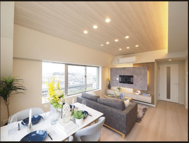 【居間・リビング】 | ★仲介手数料無料★ イニシアイオ目黒学芸大学（高台の立地　ルーフバルコニーから東京タワーが望めます）