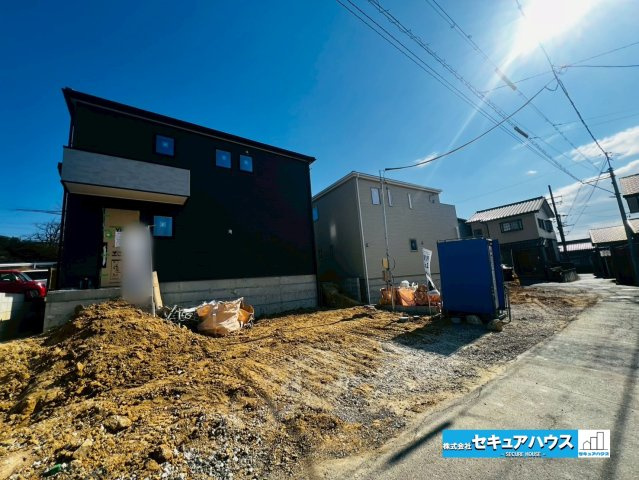 【同施工物件ご案内可能】東海市富木島町北島　全2棟の前面道路含む現地写真|事前予約にて現地ご見学いただけます！お気軽にお問い合わせください♪
■株式会社　セキュアハウス■
住宅ローンに強く、知識、経験豊富なスタッフ在籍
お客様に寄り添い、ご成約後もサポート致します。
