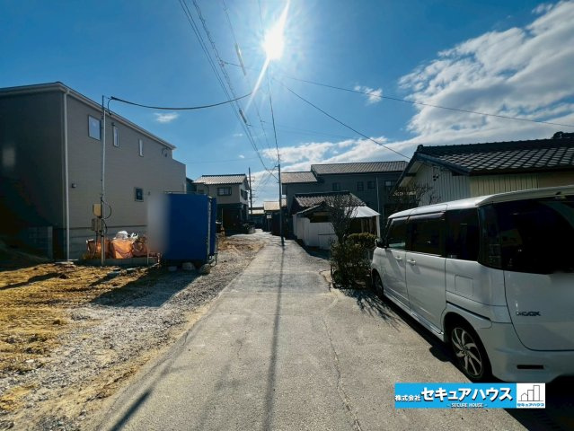 【同施工物件ご案内可能】東海市富木島町北島　全2棟の前面道路含む現地写真|事前予約にて現地ご見学いただけます！お気軽にお問い合わせください♪
■株式会社　セキュアハウス■
住宅ローンに強く、知識、経験豊富なスタッフ在籍
お客様に寄り添い、ご成約後もサポート致します。