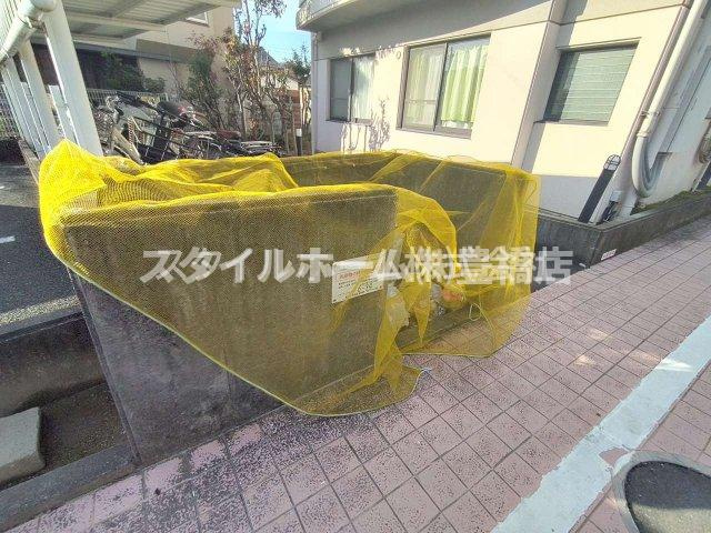 ハイツ船町の設備|同建物内別部屋の写真です。