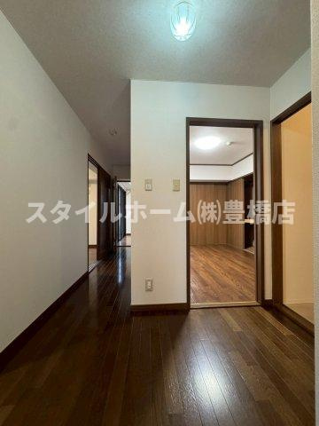 ハイツ船町の内装|同建物内別部屋の写真です。