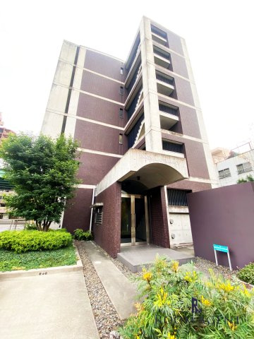 岩塚テラスの外観