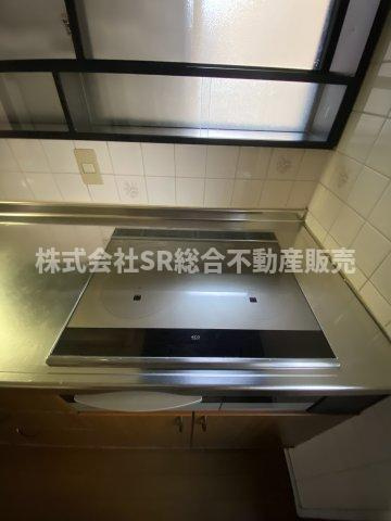 吉原1丁目中古戸建のキッチン|IH3口コンロ、グリル付きです！