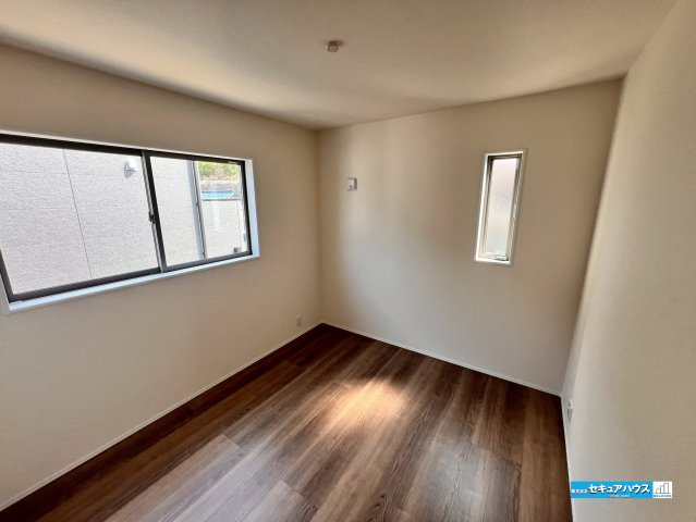 【同施工物件ご案内可能】東海市富木島町北島　全2棟の内観：施工例|【バルコニーイメージ】
◆見晴らしもよく、太陽の温かな温もりをめいっぱい受け止めてくれます。
太陽の光と爽やかな風を受けたお洗濯物はあっという間に乾き、取りこむ時には太陽の匂いを感じられそうですね。　