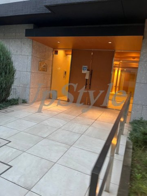 【エントランス】 | プレール・ドゥーク王子