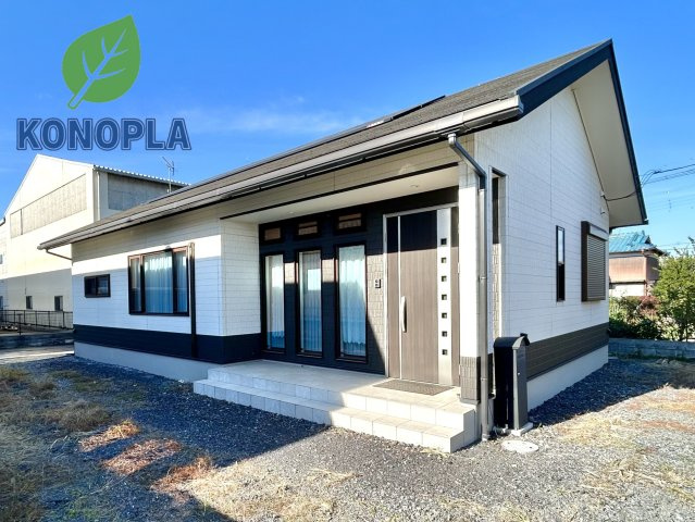 【中古戸建】邑楽郡邑楽町大字中野の外観|■外観｜特徴のある個性的な住まいと美しい街並み、そして住みやすい環境を、ぜひ現地でご覧になりませんか。お気軽にお問合せください(^^)  