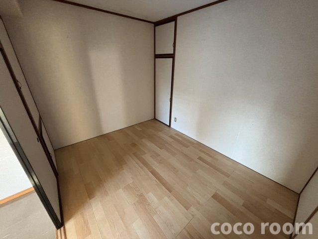 メゾン福井の洋室