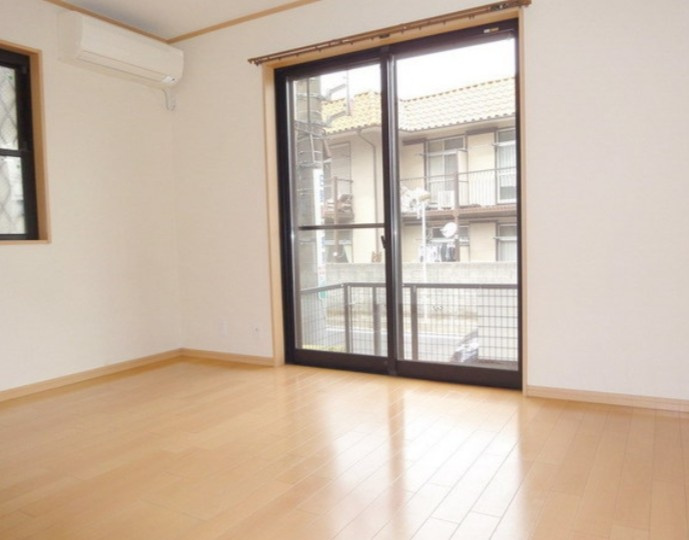 特典：仲介手数料が半額です!!