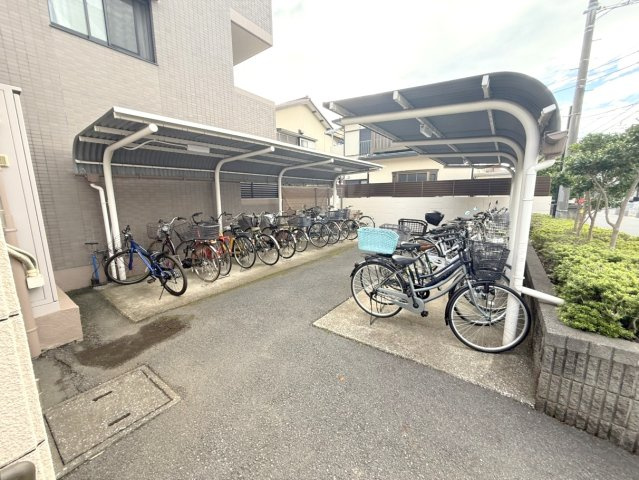 グラン・コート船橋の駐車場|駐輪場