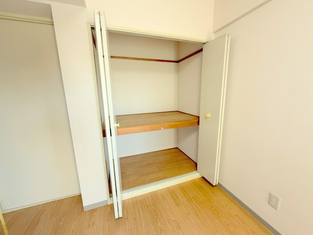 グランドール立川の収納
