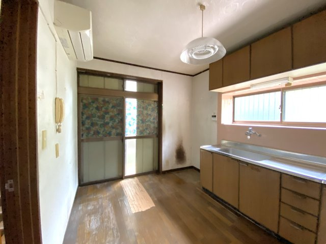 山武市板中新田197-99中古戸建の居間・リビング