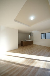 【外観】 | 【仲介手数料無料！！】八王子市鹿島　新築戸建て（全2棟）1号棟　5198万円 | 令和７年11月13日撮影　建築中