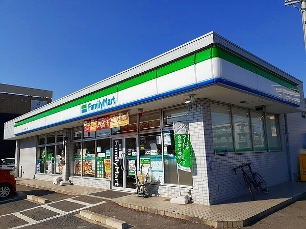 リベールＢの周辺|ファミリーマート如意申町一丁目まで750m