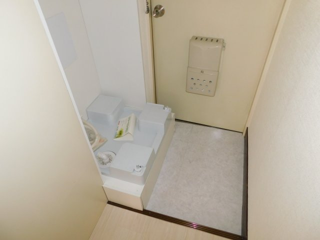 ビラキャスケードの玄関|別部屋の写真です