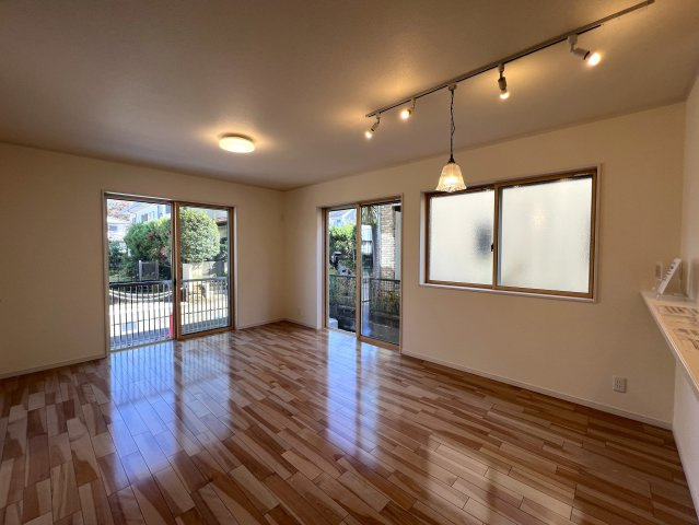 新築・洋風・オール電化・セキュリティー住宅！港南区日限山3丁目新築戸建