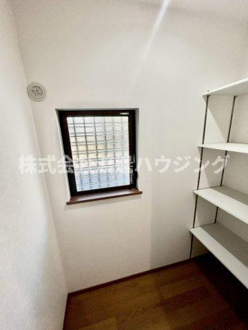 土井一戸建のその他|窓