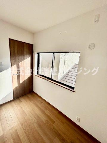 土井一戸建の居間・リビング