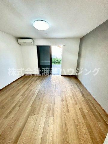 土井一戸建の居間・リビング