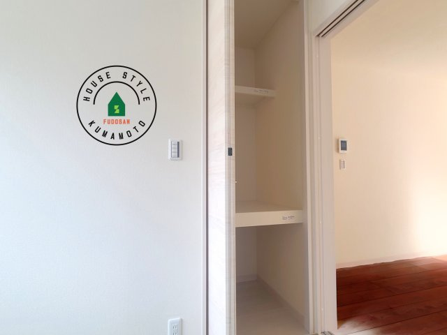 熊本市南区田井島2丁目第1₋2棟(1号棟)の内観：施工例|収納には困りません。