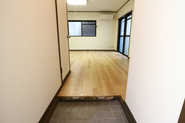 垂水ハイツの玄関