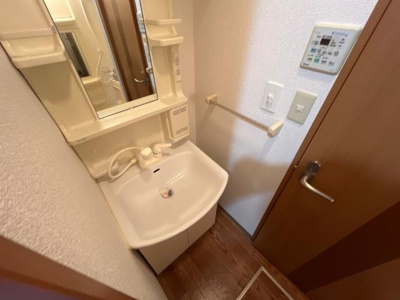 【洗面所】 | ポケットハウス | 洗面