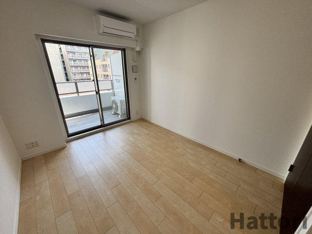 パークフラッツ江坂の居間・リビング