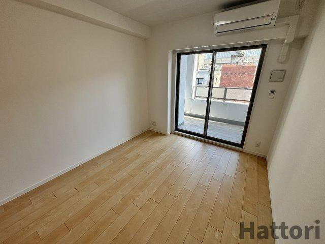 パークフラッツ江坂の居間・リビング