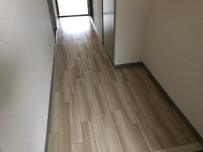 【内装】 | ＷＥＳＴ５ | 廊下