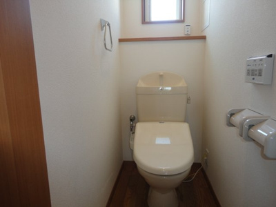 【トイレ】 | メゾン・ド・カルミア | シャワー付トイレ