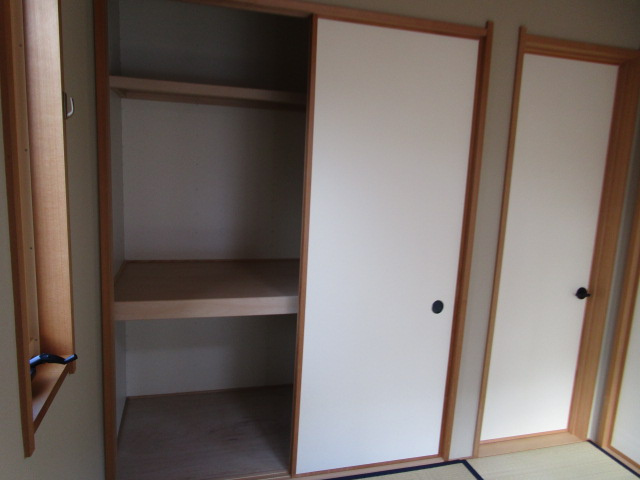 御影郡家貸家の収納