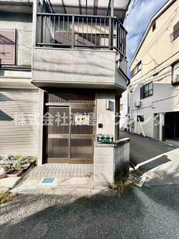 灰塚６丁目貸家のエントランス