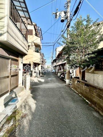 灰塚６丁目貸家の周辺