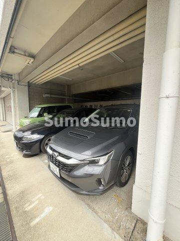 マンション大谷の駐車場