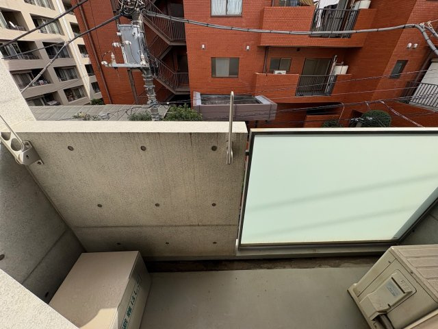 【バルコニー】