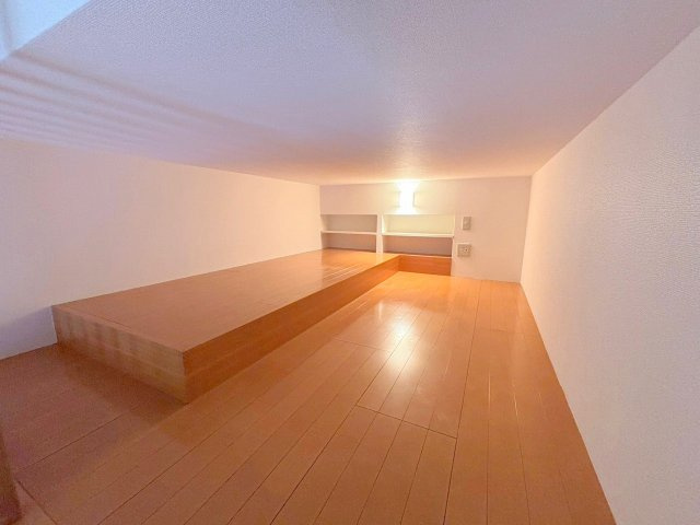 エステムコート新大阪Vソレックスの洋室