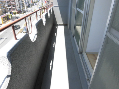 【バルコニー】 | ハイツロイヤル | 外干しの出来るバルコニーです