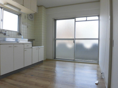 【居間・リビング】 | ハイツロイヤル | 広々としたきれいなリビングです