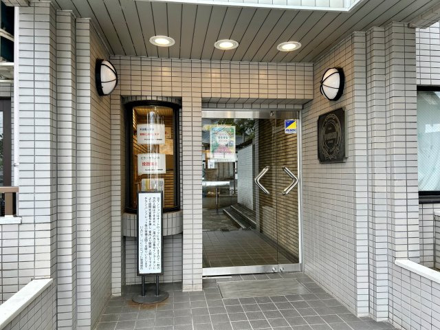 MAC平山城址公園コートのエントランス|安心なオートロック付き