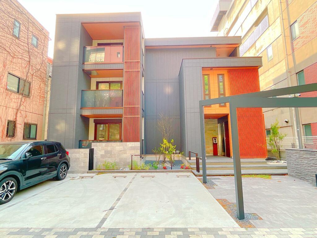 D-ROOM千代田町の駐車場