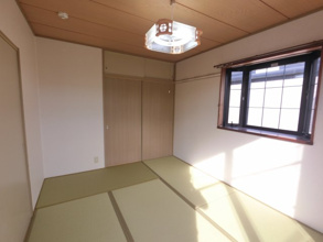 【寝室】 | フジサキハイツ　E | ※和室の写真です。