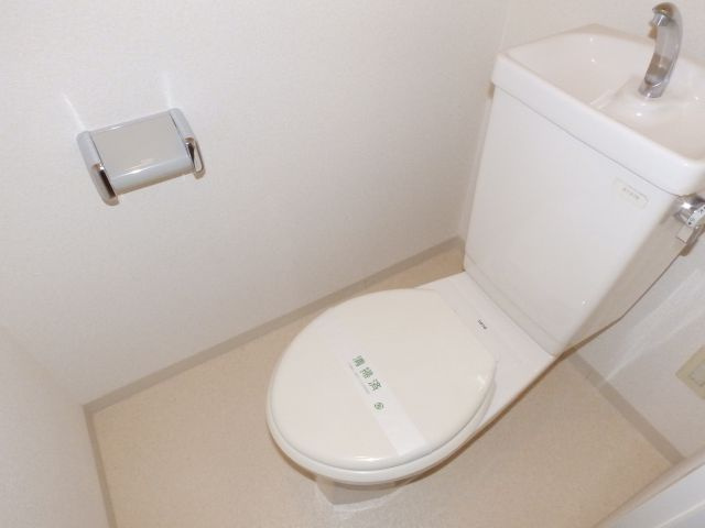 アバンセ六甲パート６のトイレ