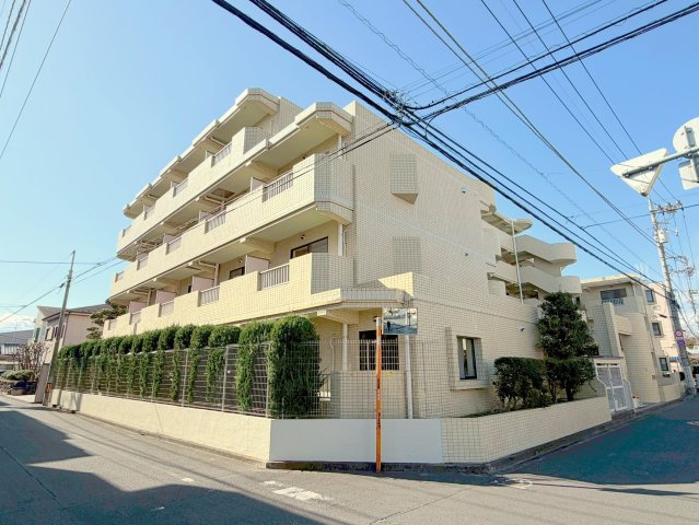 グランドール立川の外観