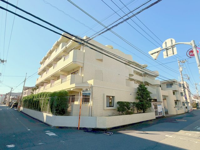 グランドール立川の外観