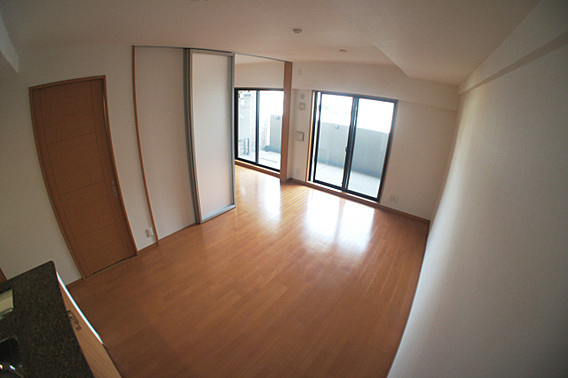 リーガル神戸三宮の居間・リビング