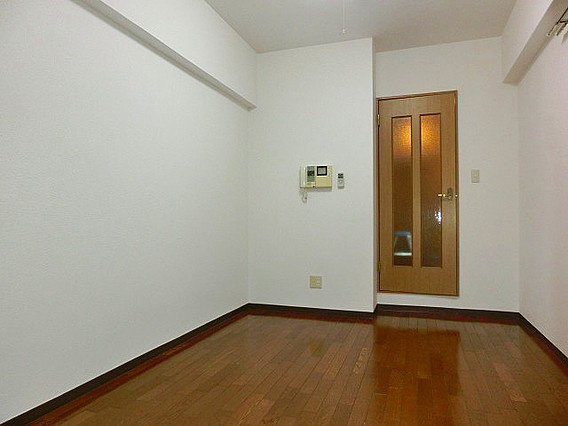 エスリード新神戸の居間・リビング