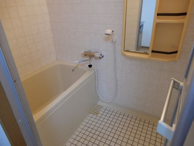 パレルミエール神戸の浴室