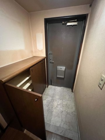 ジュビネール塚口の玄関